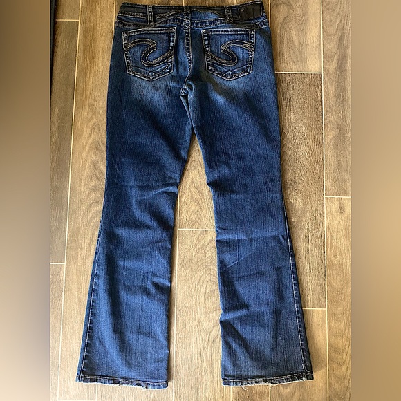 Silver Jeans Suki Mid Rise Boot Cut - Picture 3 of 8